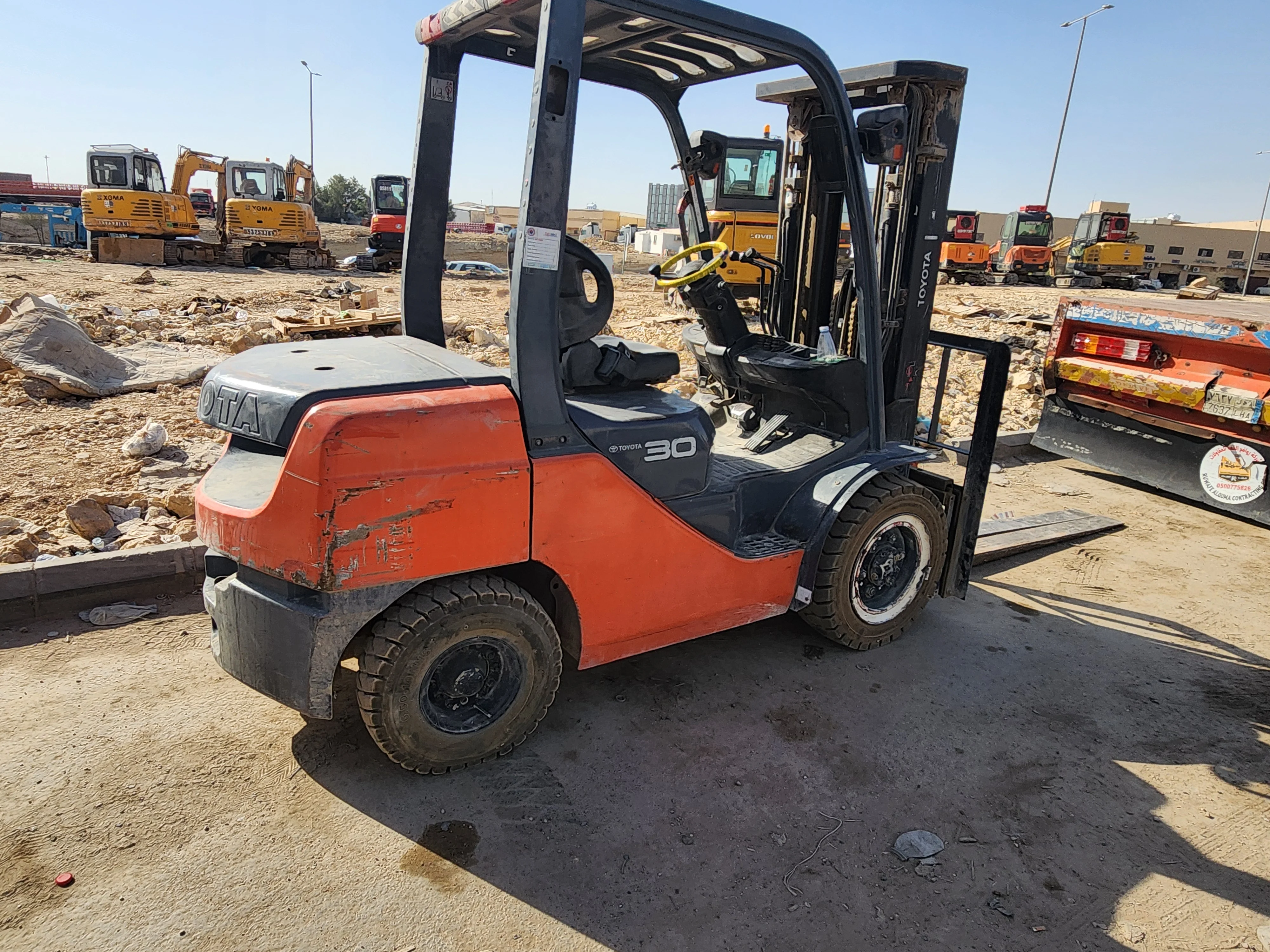 رافعه شوكيه3طن5طن7طن10طت16طن20طن25طن للأجار الشهري واليومي