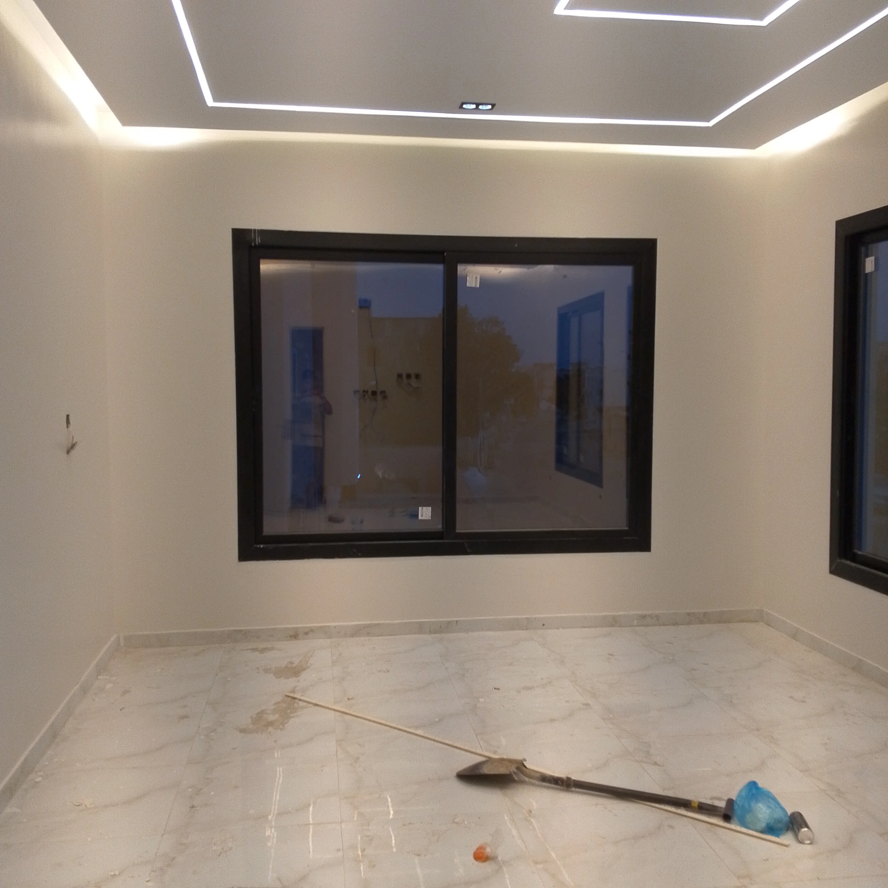 زجاج سكريت الامنيوم استركشر بلكونات نوافذ تبوك