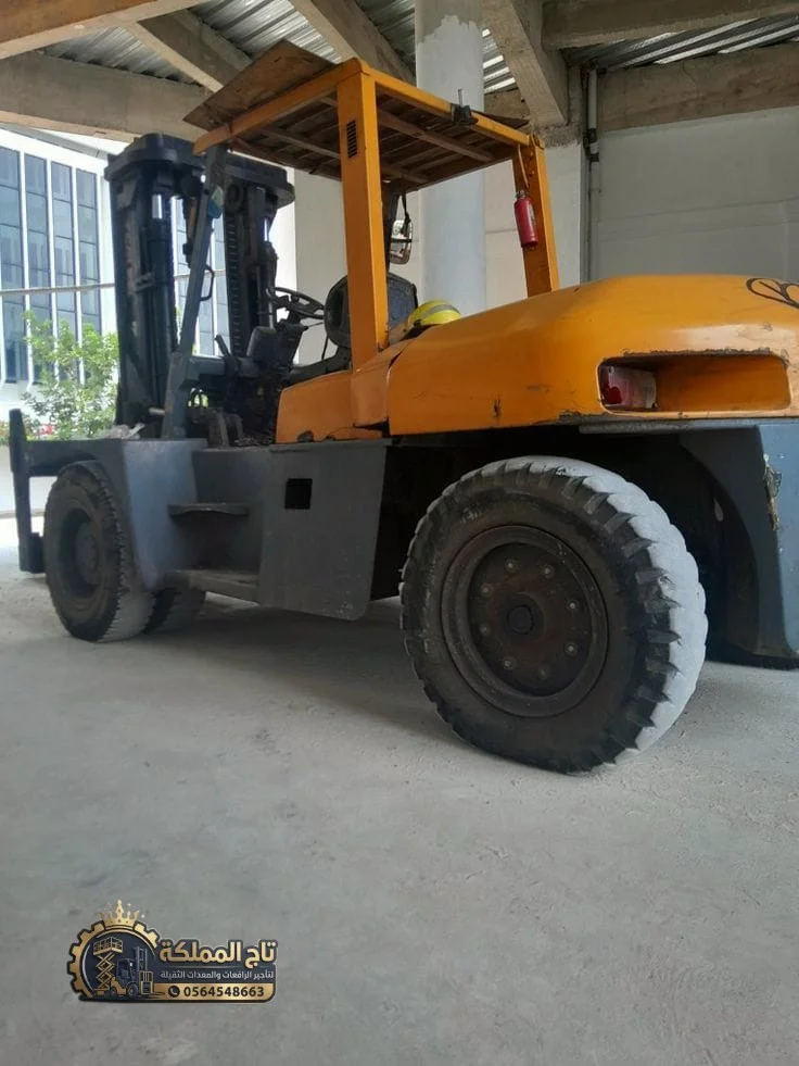 🚜 رافعة شوكية فوركلفت للإيجار في الدمام | فوركلفت 1.5 و2 و3.5 و7 طن | Forklift Rental