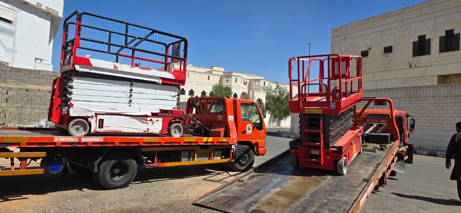 سقالات كهرباء للايجار المدينة مان لفت للايجار المدينة سيزرات لفت للايجار المدينة رافعة مقصيه للايجار المدينة 0578601789