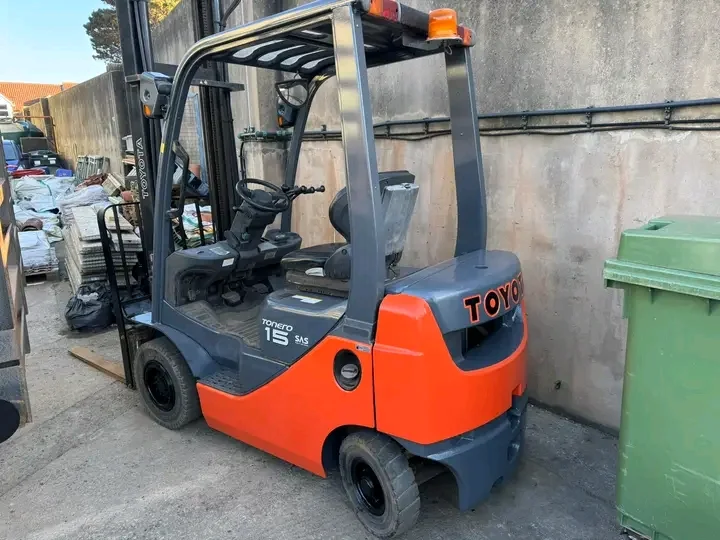 Forklift Rental Dammam - Abqaiq Al Khobar Jubail Qatif | 1.5 2.5 3 5 7 10 16 20 25 30 tons - ٢٠١٦