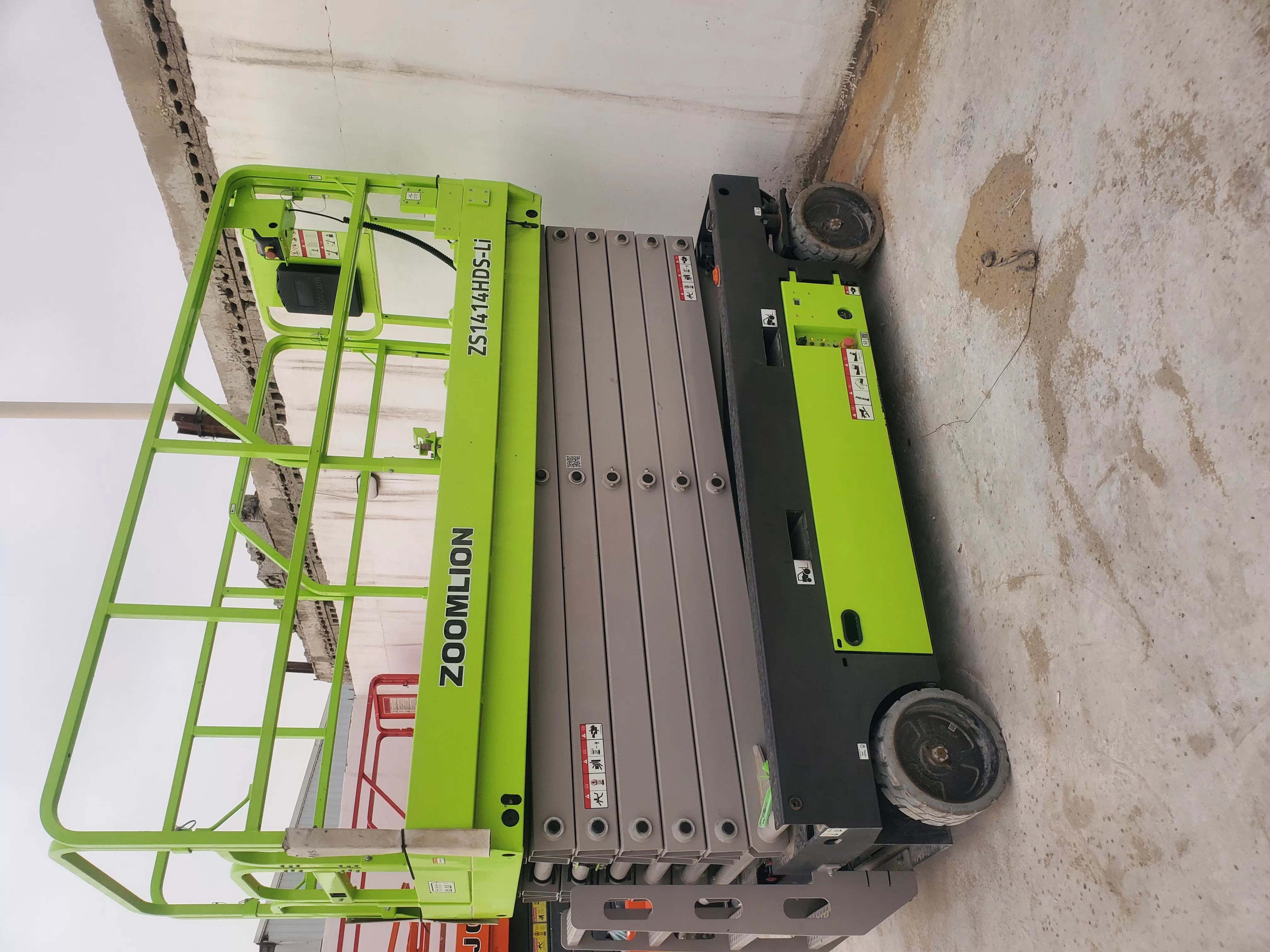 متوفر للإيجار سيزرلفت مان لفت رافعات عمال رافعات مقصيه كهرباء وديزل