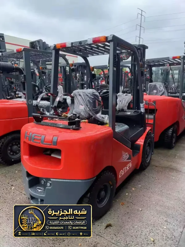 فوركلفت للايجار في جدة | تاجير فوركلفت في جدة | معدات رفع ثقيلة لتحميل المواد الثقيلة والخفيفة