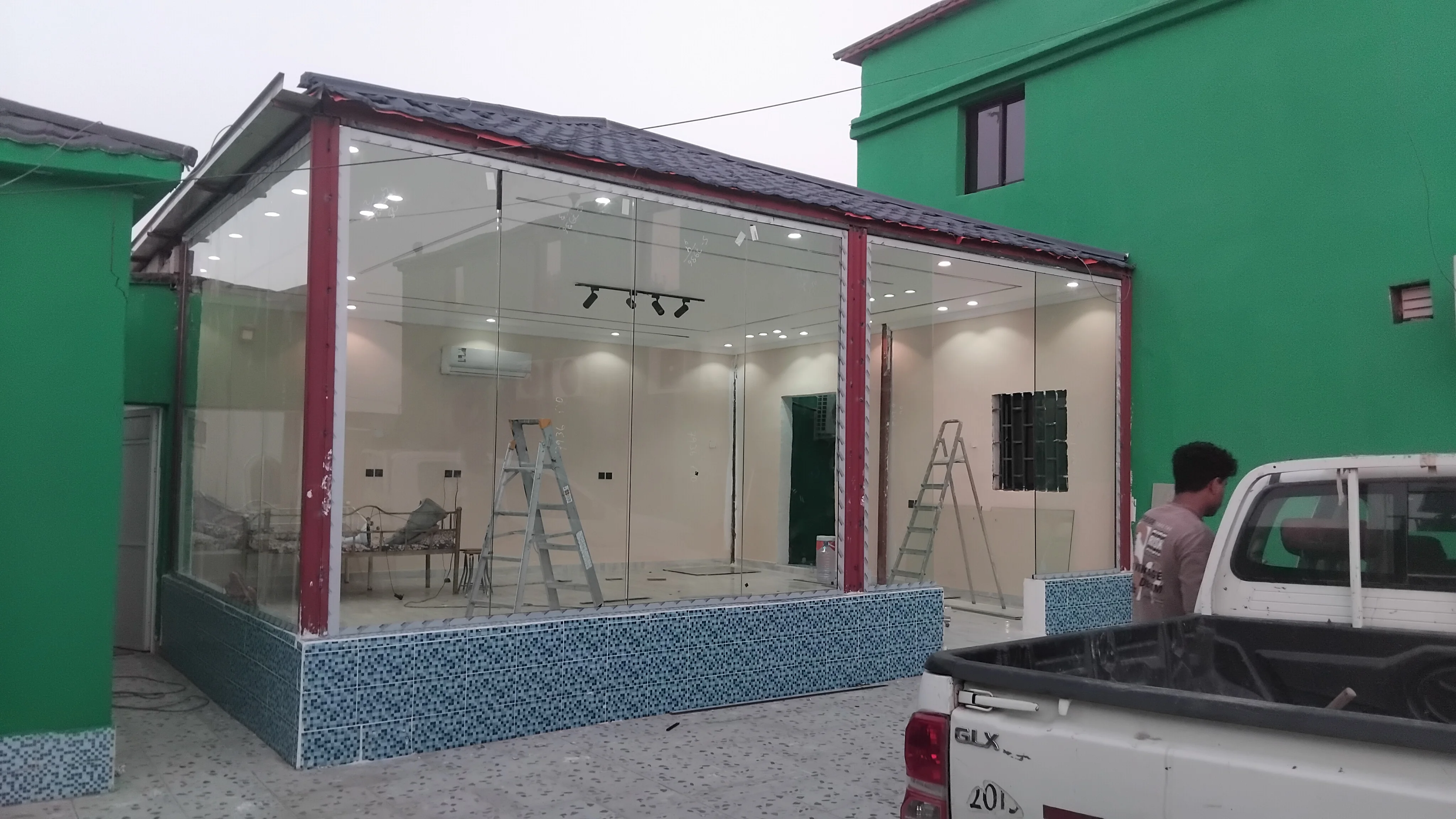 زجاج سكريت الرياض اتصل نصل 0506806283 الرياض