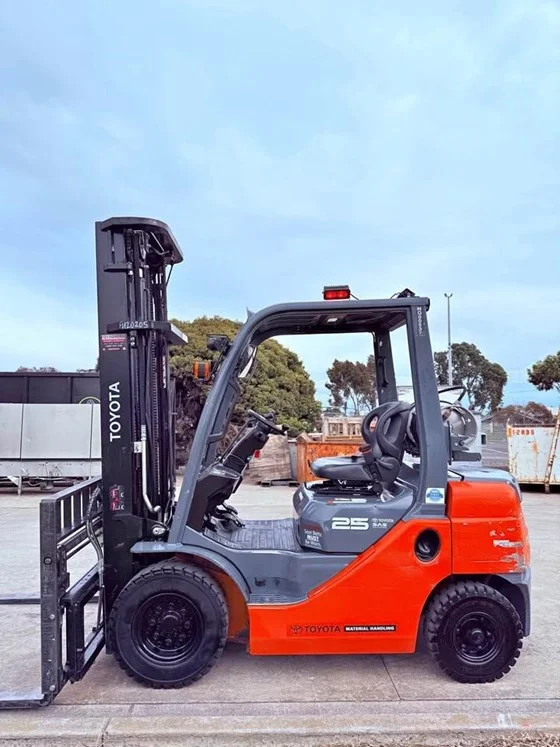فوركلفت للايجار في جدة | تاجير رافعة شوكية في جدة | Forklift for rent |