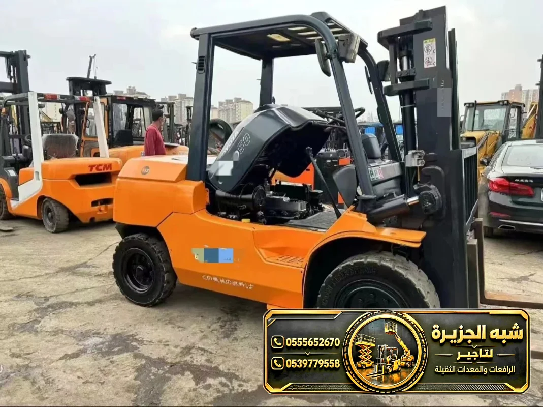 فوركلفت للايجار في الدمام | معدات رفع ثقيلة للايجار في الدمام