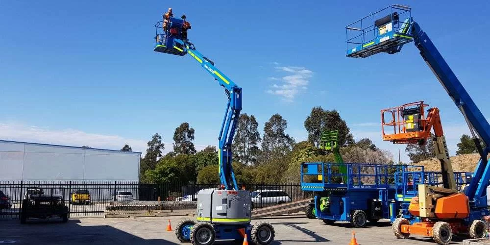 2026 | تأجير مان لفت ( بوم لفت ) تلسكوبي و هيدروليكي بالدمام بالرياض بجدة | مان لفت | السعودية  | 8الى 53متر