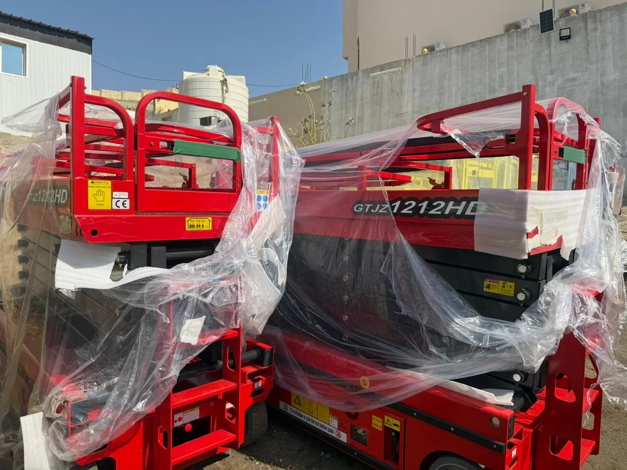 Scissor lift 8 meters 12 meters 14 meters 16 metres 18 meters For rent Dammam Riyadh Jeddah AL Madinah AL Munawwarah