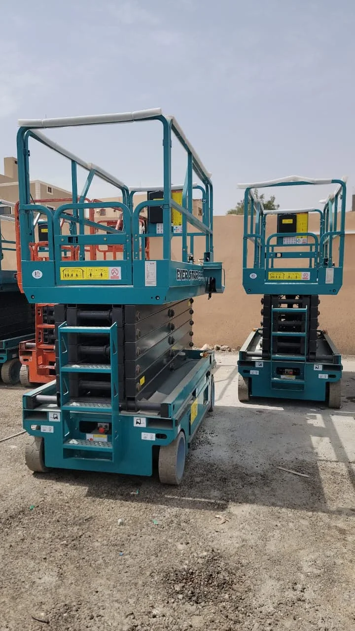 سيزر لفت 12m,6m,8m للايجار ومان لفت ورافعات شوكيه ومقصيه وكرينات للايجار