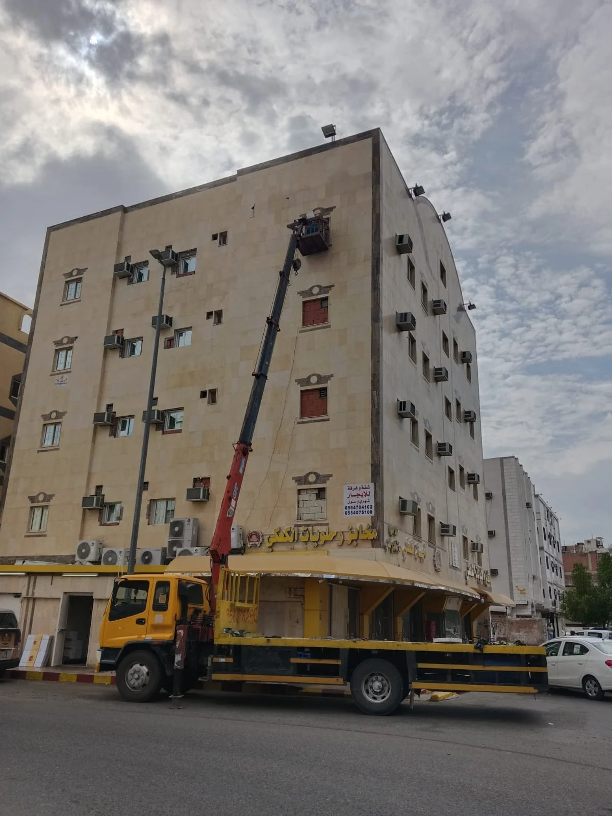 كرين للايجار المدينة ونش للايجار المدينة رافعة شوكية للايجار المدينة فوركلفت للايجار المدينة سيزر لفت للايجار المدينة مان لفت للايجار المدينة0556259910