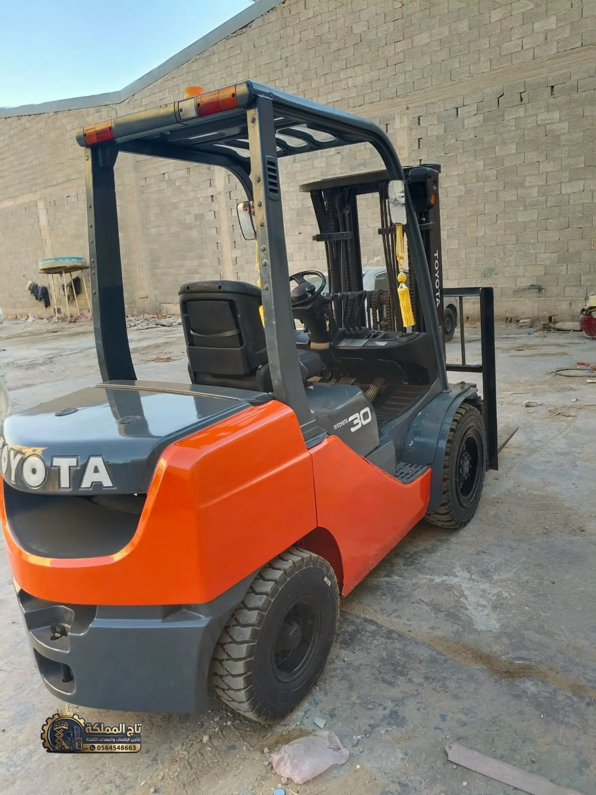 🚜 رافعة شوكية للإيجار في الرياض | فوركلفت 1.5 و2 و3.5 و7 طن | Forklift Rental