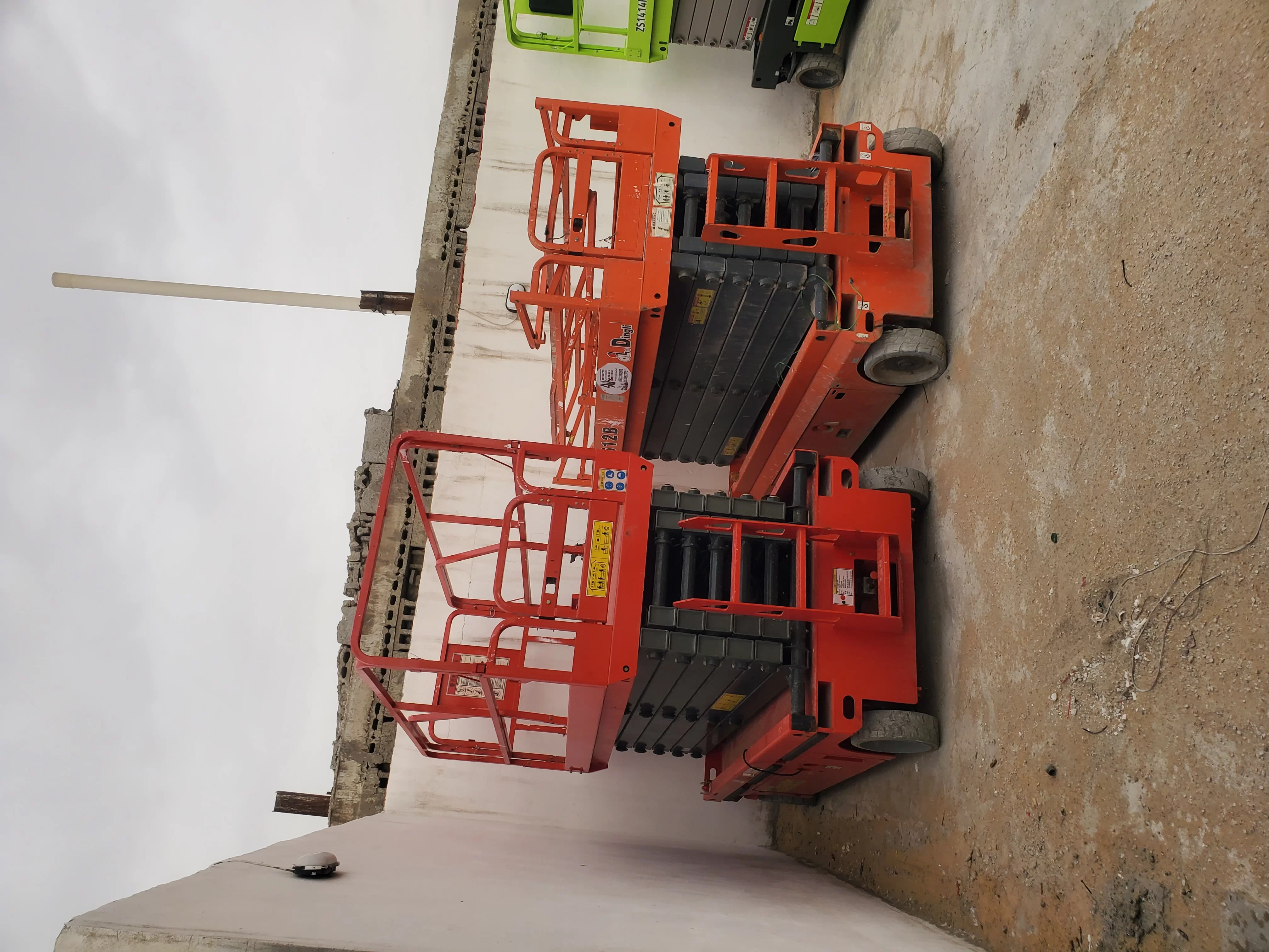 سيزرلفت كهربائي للإيجار مان لفت مقصي للإيجار في الدمام