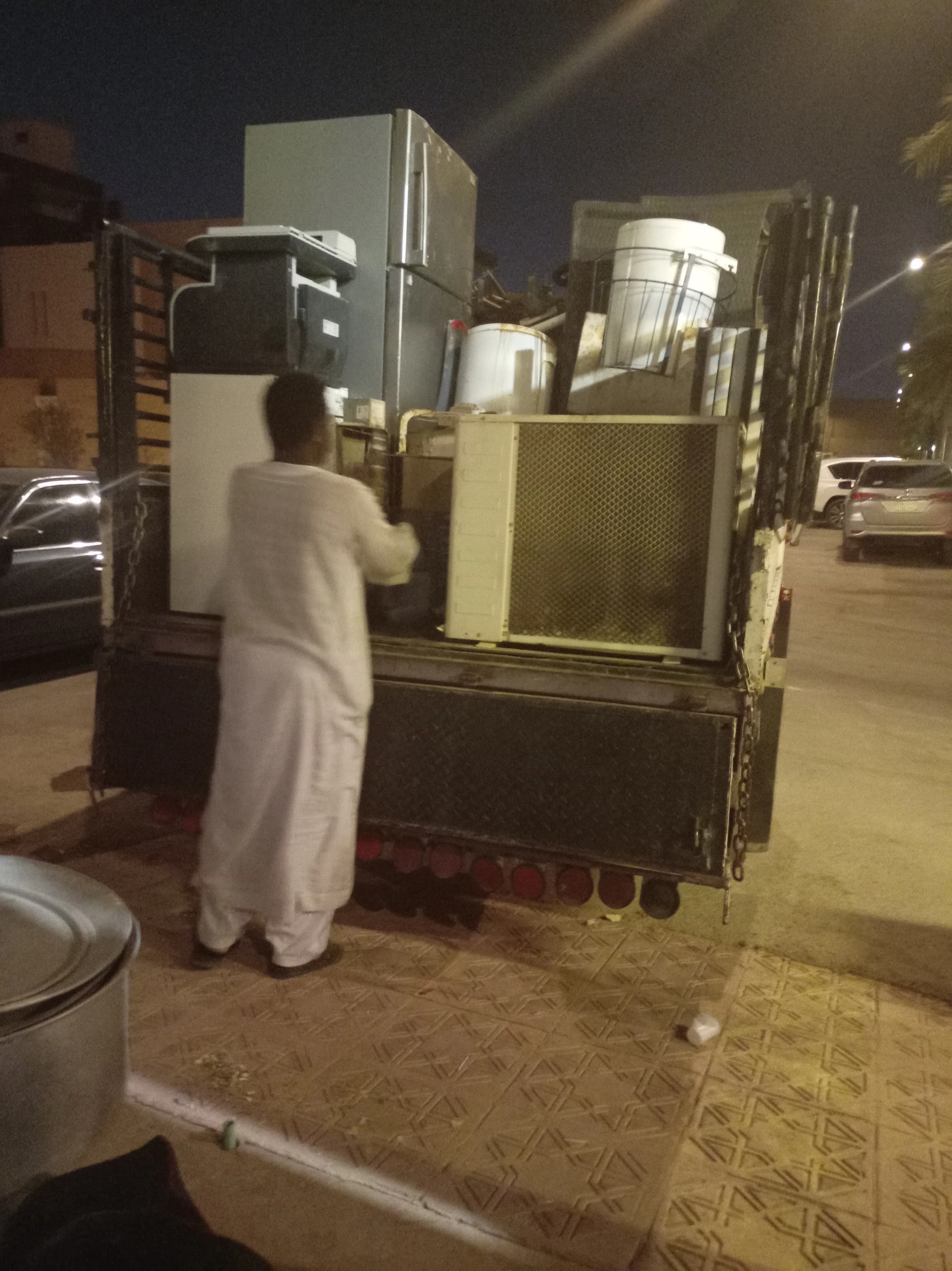 شراء اثاث مستعمل حي الروضة 0507620384